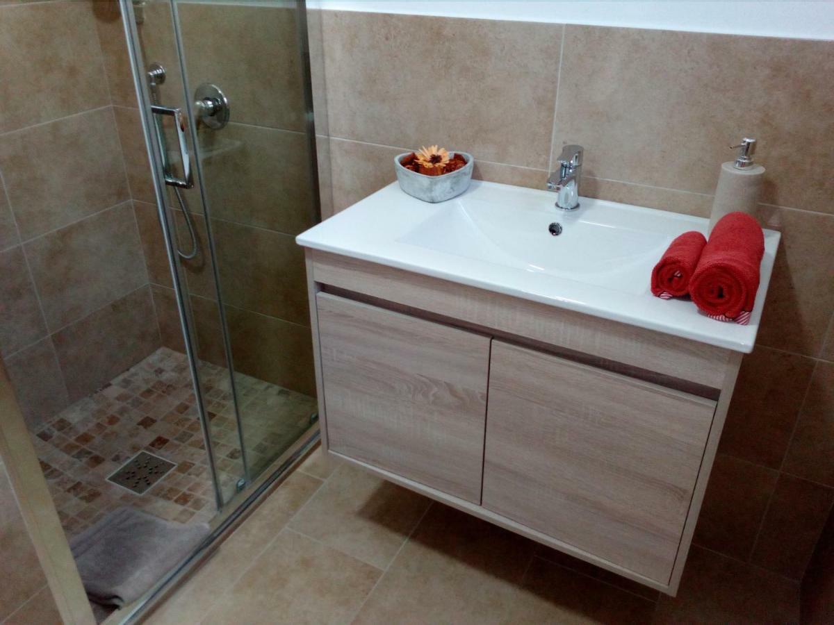 Gazde/Camere de închiriat Casa Bologna Brașov